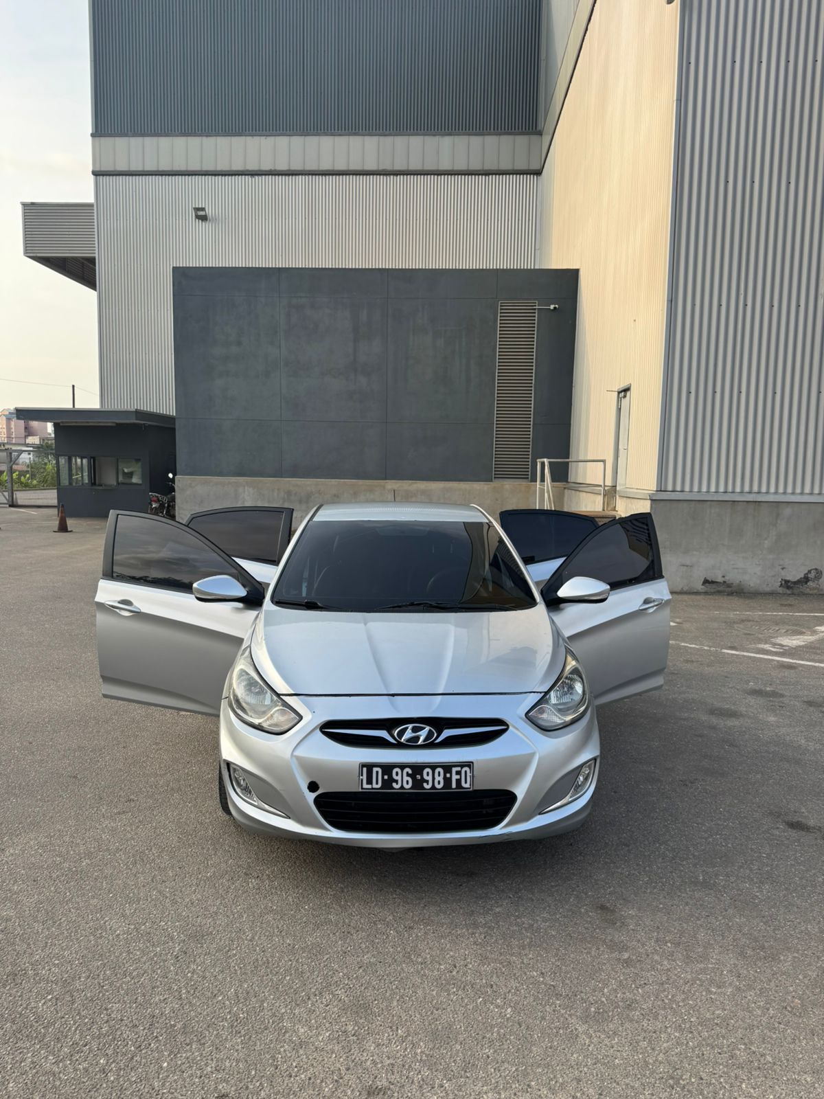 *Hyundai Accent 1.6* Motor: Selado