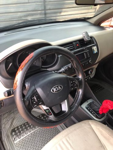 AMARRO URGENTE* Kia Rio