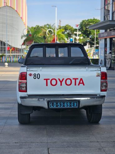 🚙 TOYOTA HILUX GLX