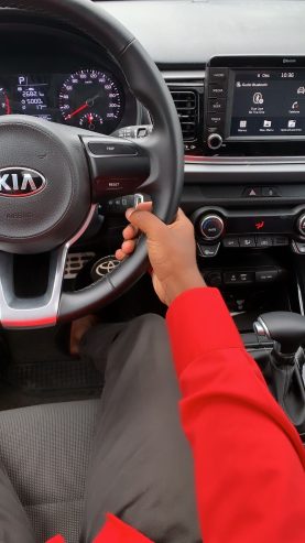 Kia Rio 2021 Semi novo