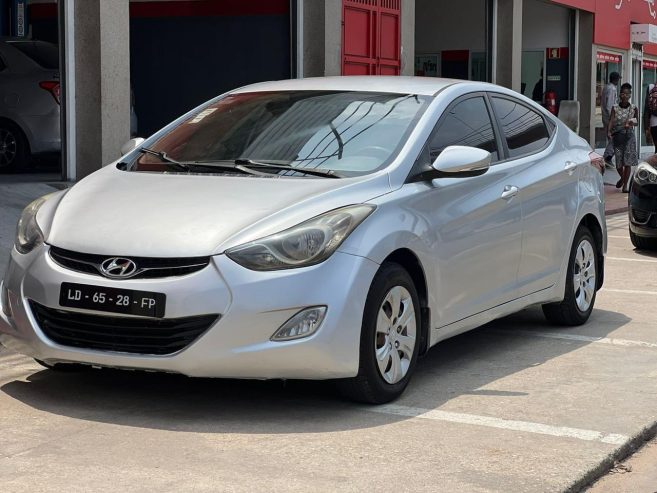 HYUNDAI ELANTRA 2015 🚗✨