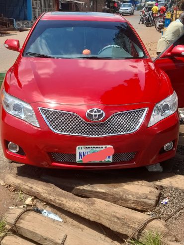 Screen Toyota Camry for sale call 07015691309 Anambra state Nnewi