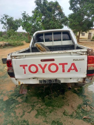 TOYOTA HILUX 5L*