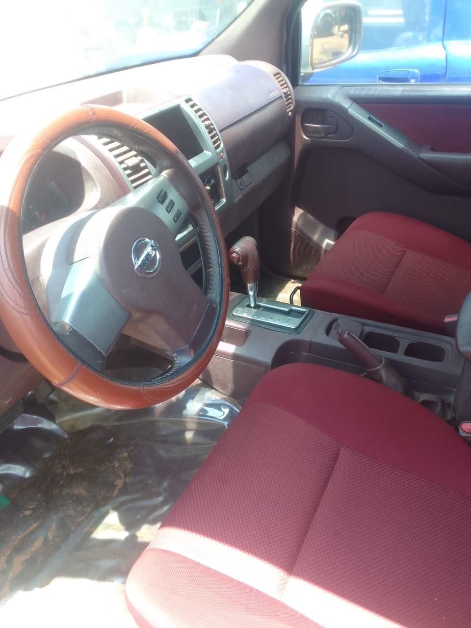 AMARRO LIMPO* *Nissan Navara*