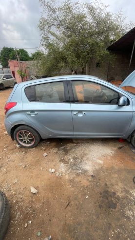 *HYUNDAI i20*