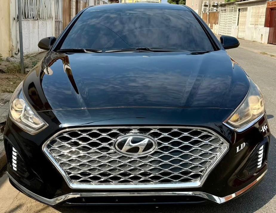 AMARRO Hyundai Sonata modelo novo