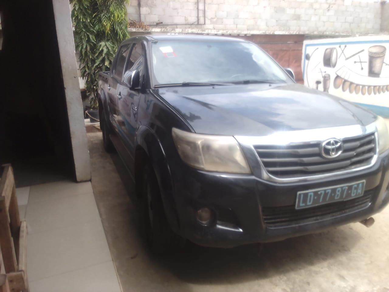 AMARRO TOYOTA HILUX GASOLINA