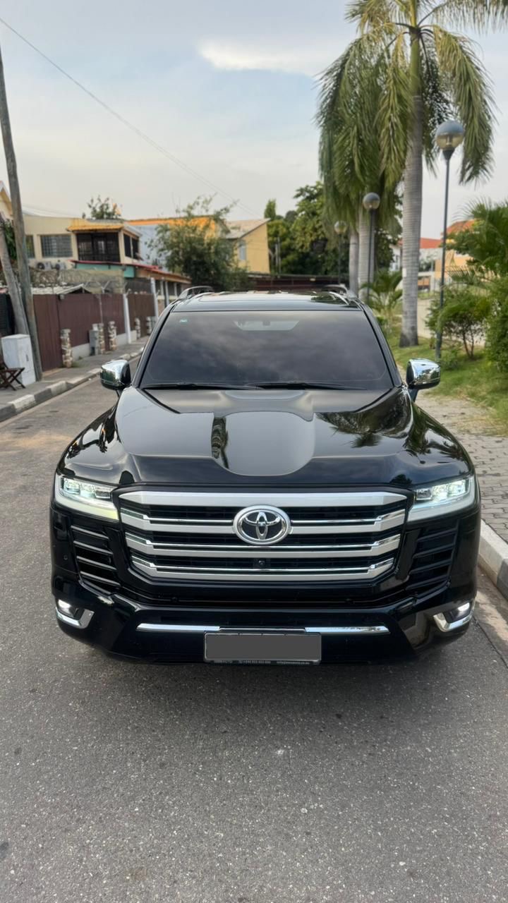 Land Cruiser-TWIN TURBO- C300 VXR FULL EXTRAS/OPTIONS