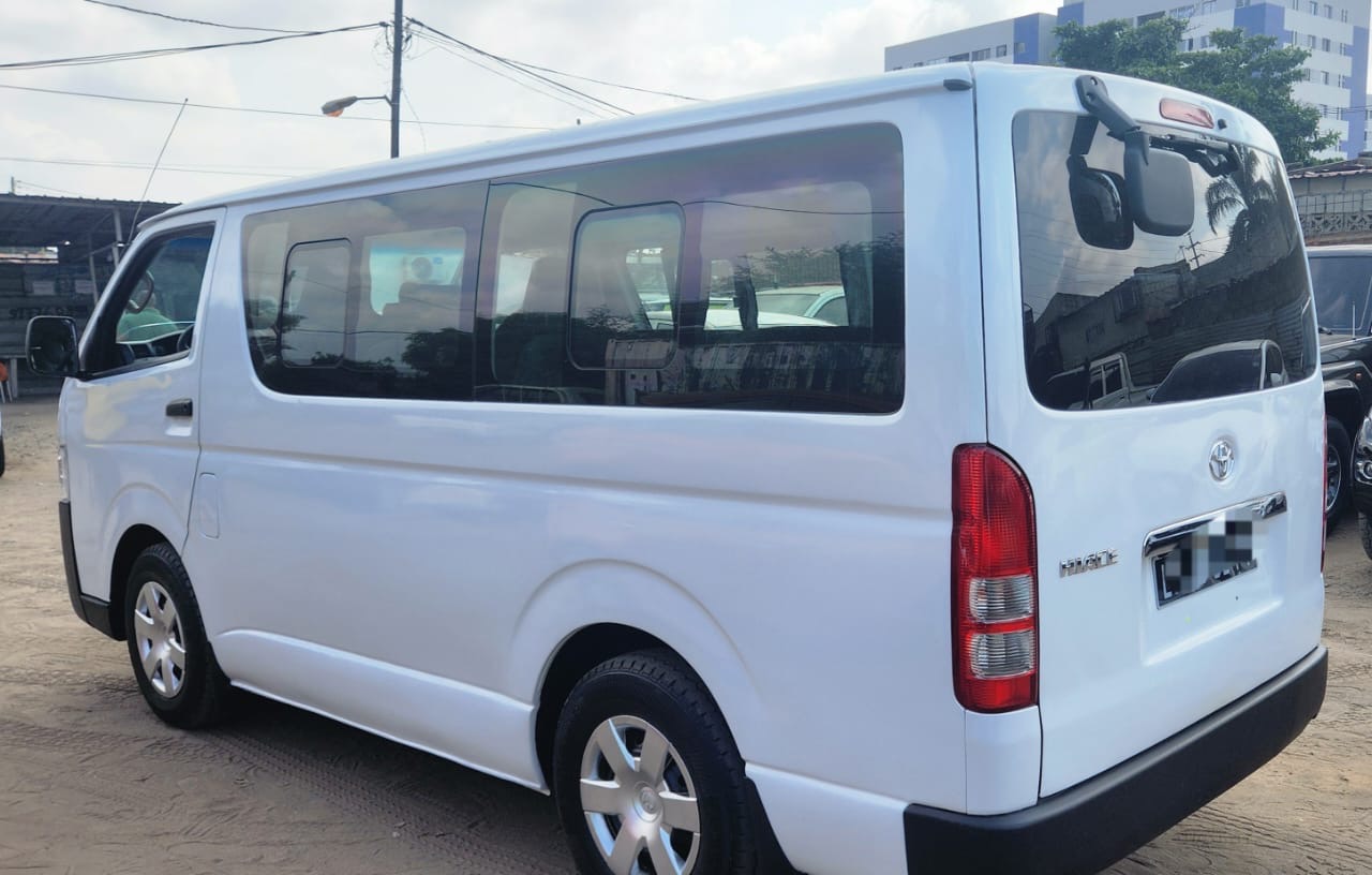 TOYOTA QUADRADINHO*