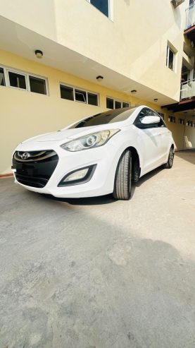 HYUNDAI I30 FULL OPTION*