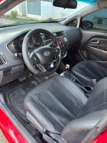 Kia Rio Desportivo