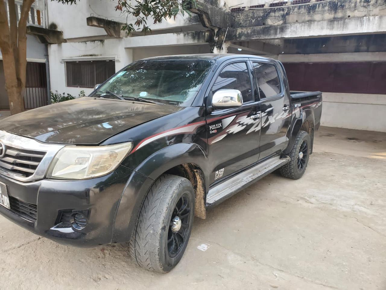 TOYOTA HILUX 2KD 🚘*[KM]