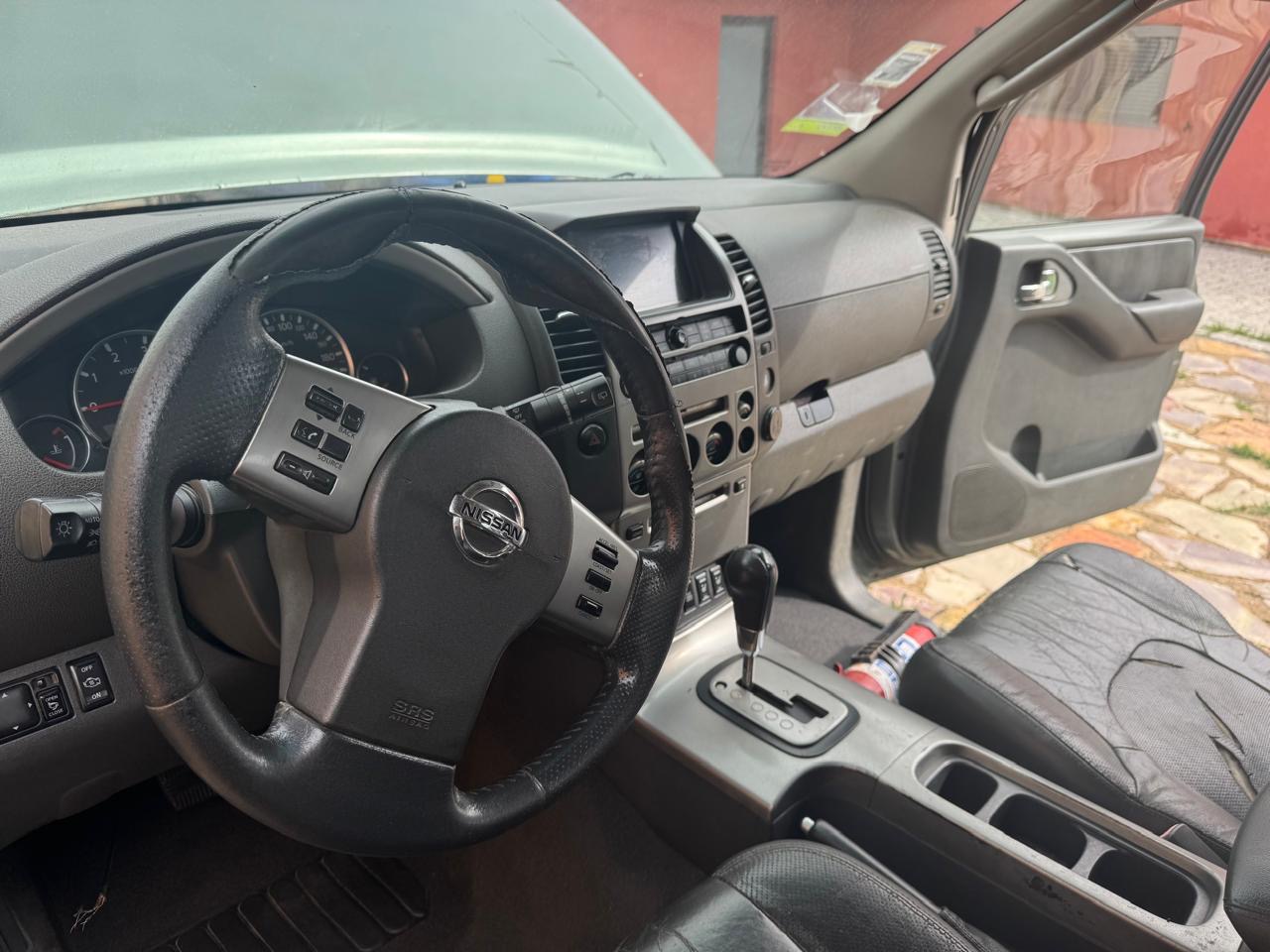 Nissan Pathfinder 2500 🚘[KM]