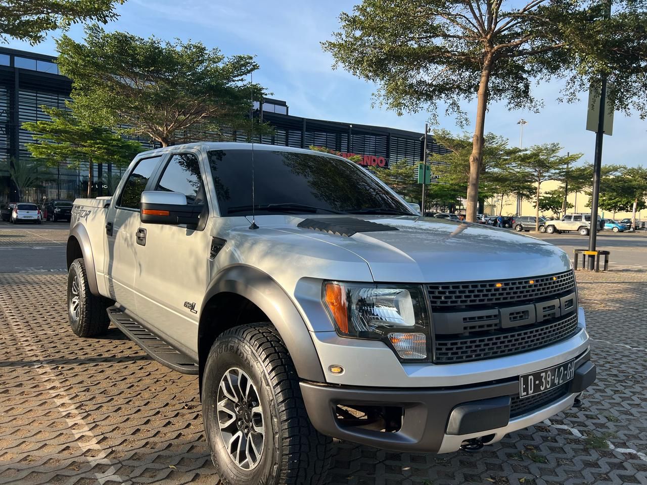 Ford F150 Raptor Full