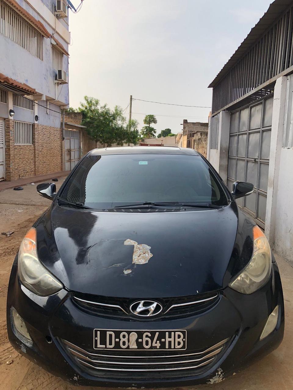 Amarro urgente* *Hyundai Elantra 🚘