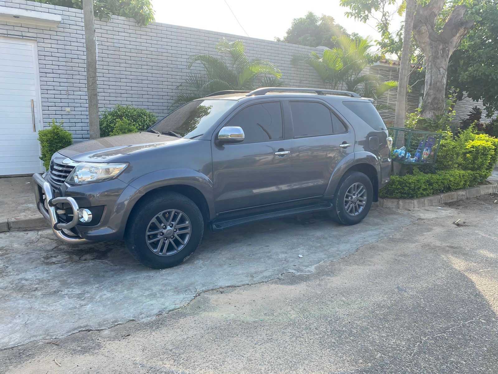 *TOYOTA FORTUNNER*[DM]