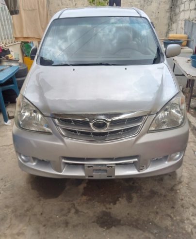 TOYOTA AVANZA