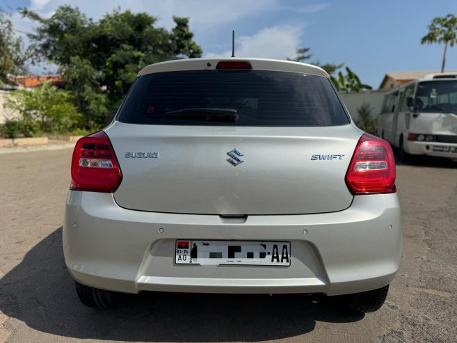 SUZUKI SWIFT NOVO*