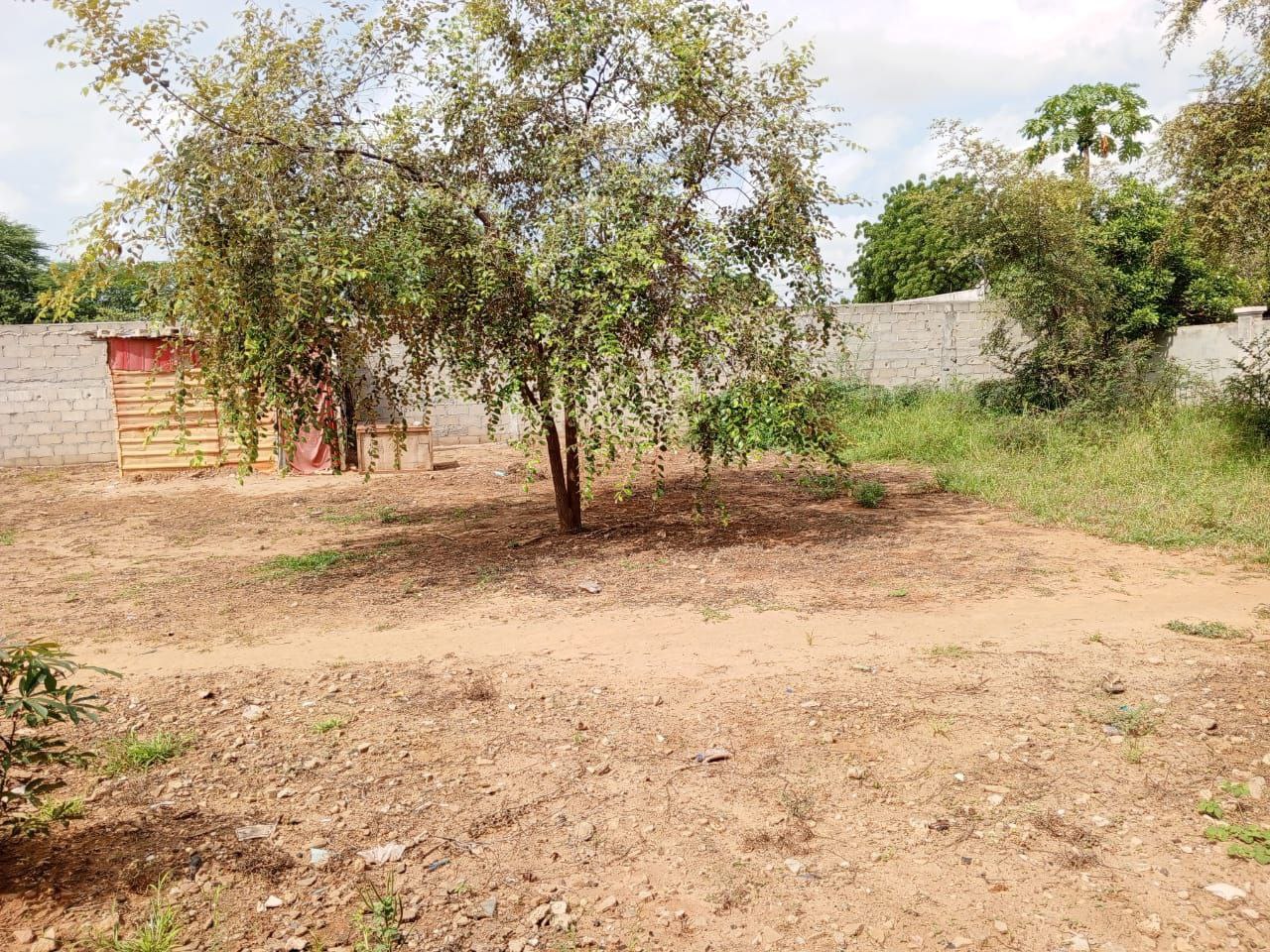 Terreno à venda na zona verde Rua 17