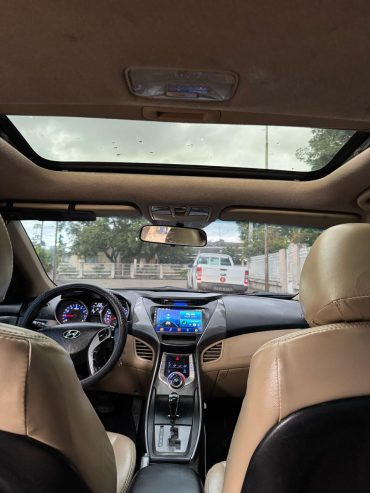 HYUNDAI ELANTRA FULL OPTION