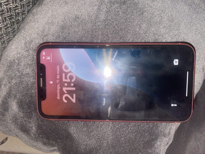iPhone XR 128GB Bateria 76% tudo funcional.