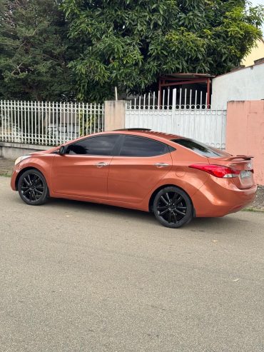 HYUNDAI ELANTRA FULL OPTION