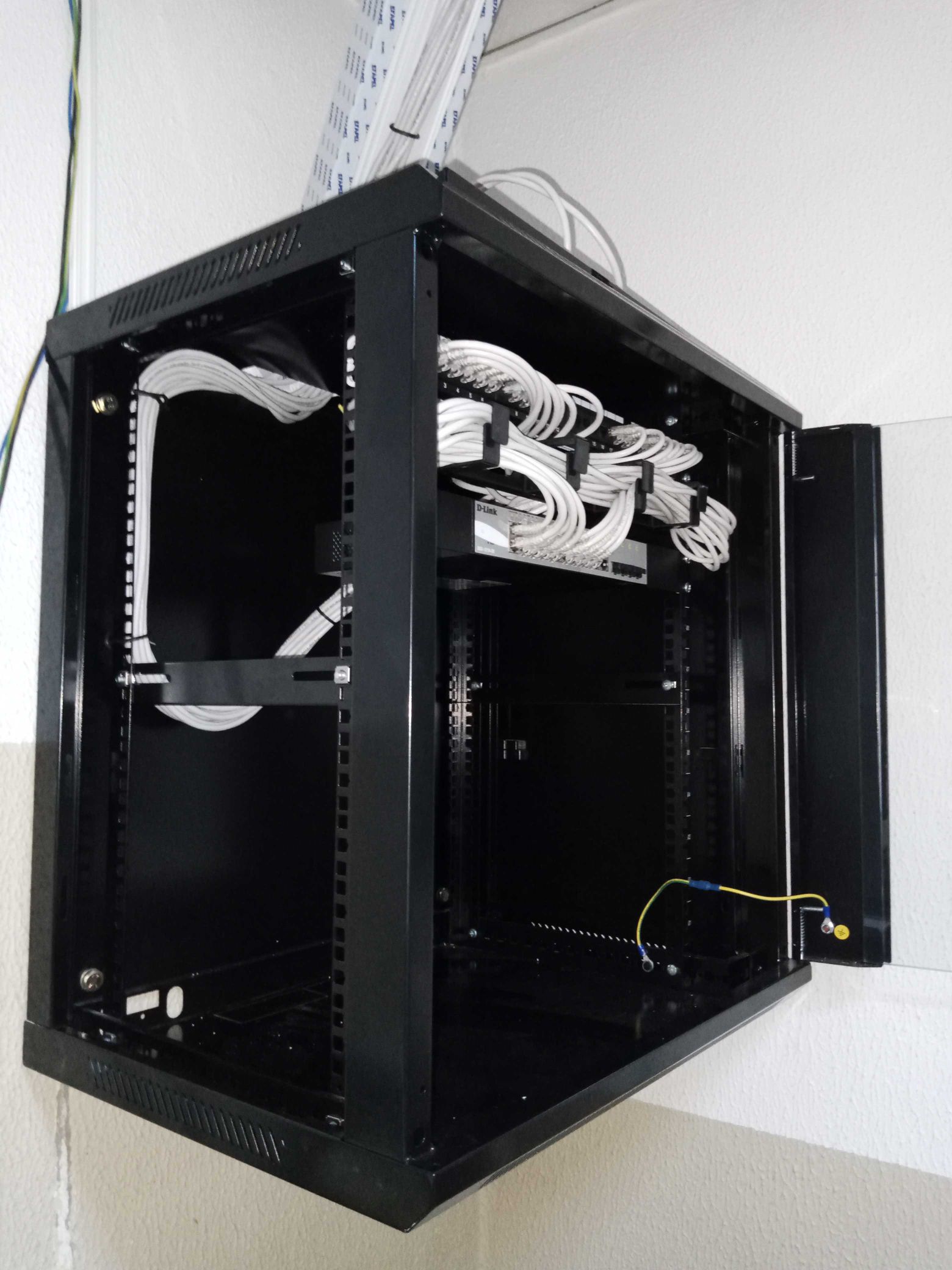 SISTEMAS DE REDES DE COMPUTADORES