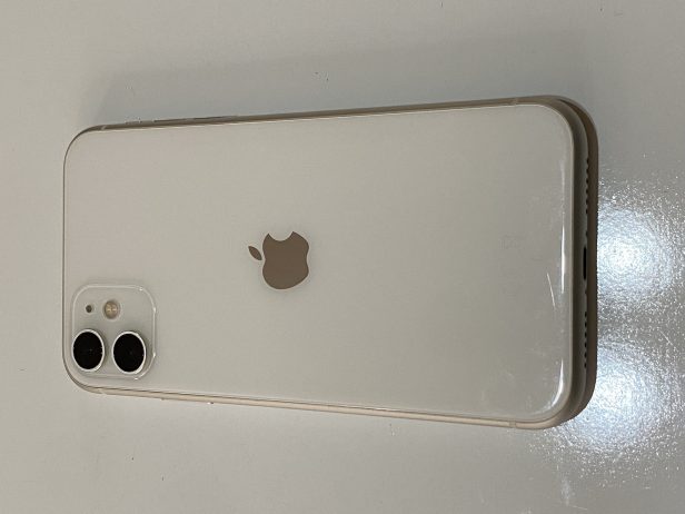 *IPHONE 11* 64GB, BATERIA 82%🔋 TUDO OPERACIONAL. *250.000*