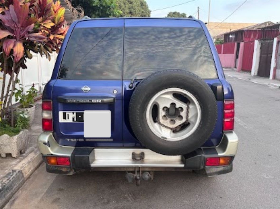 NISSAN PATROL GR