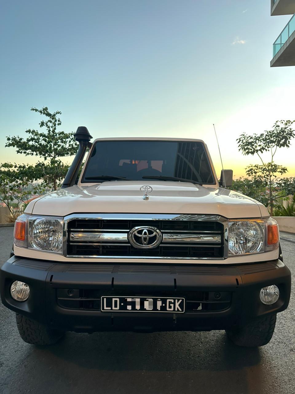 TOYOTA LAND CRUISER HZ CABINE DUPLA