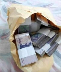 e04859bf27b338c622fb04eb59d09f09